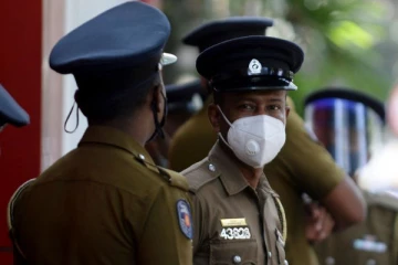 ஹோட்டல் ஒன்றில் 30 சீன பிரஜைகள் அதிரடியாக கைது