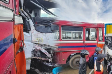 மட்டக்களப்பு- கல்முனை பிரதான வீதியில் பாரிய விபத்து - செய்திகளின் தொகுப்பு