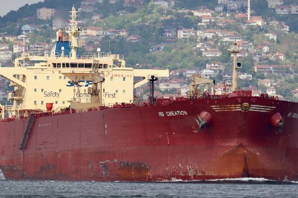 ஐரோப்பிய நாடுகளின் கண் முன்னே... எண்ணெய் கப்பல்களின் எண்ணிக்கையை அதிகரித்த ரஷ்யா | Europe Standoff Russia Shadow Fleet