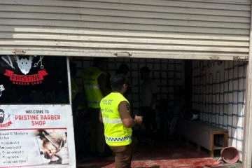 காத்தான்குடி சிகை அலங்கார நிலையத்தில் பட்டப்பகலில் அரங்கேறிய சம்பவம்