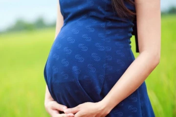 விபத்தில் பரிதாபமாக உயிரிழந்த கர்ப்பிணிப்பெண்