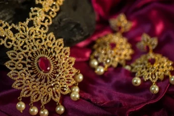 மீண்டும்.. மீண்டுமா.. தங்கம் விலை உயர்வு - இன்றைய நிலவரம்!