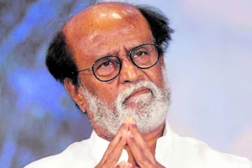 பிரபல நடிகையின் காலை பிடிக்க மறுத்த ரஜினி - பல ஆண்டுகளுக்குப் பின் வெளிவந்த உண்மை