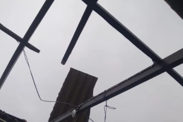 யாழில் சீரற்ற காலநிலையால் 10 பேர் பாதிப்பு