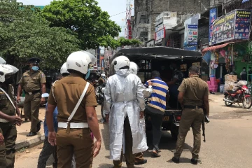 தனிமையில் வசித்த பெண்ணை தாக்கி நகைகள் கொள்ளை: யாழில் சம்பவம்