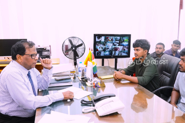 வெள்ளத்தில் சிக்குண்ட பேருந்து! மொறட்டுவ பல்கலைக்கழக மாணவர்கள் ஜனாதிபதிக்கு கடிதம் | Moratuwa University Students Write The President வெள்ளத்தில் சிக்குண்ட பேருந்து! மொறட்டுவ பல்கலைக்கழக மாணவர்கள் ஜனாதிபதிக்கு கடிதம் | Moratuwa University Students Write The President