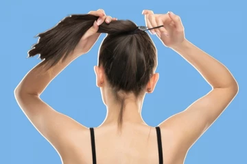 தலைமுடியை இறுக்கமாக கட்டுவதால், முடிக்கு ஏற்படும் பாதிப்புகள் என்னென்ன தெரியுமா?