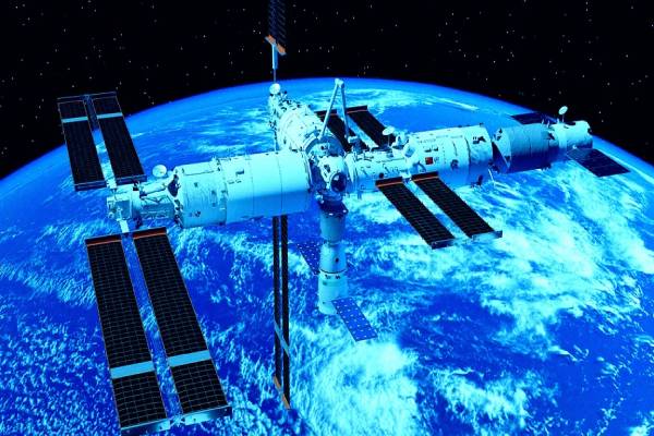 சீன விண்வெளி வீரர்கள் சிக்கலில்: பூமி திரும்புவதில் தடை | Space Debris Hits China Station Astronauts Stuck சீன விண்வெளி வீரர்கள் சிக்கலில்: பூமி திரும்புவதில் தடை | Space Debris Hits China Station Astronauts Stuck