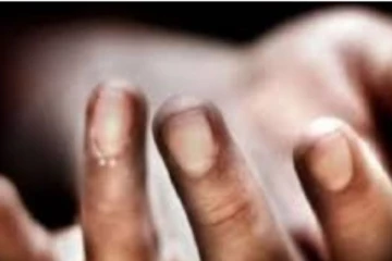 காணாமல் போன இளம்பெண்.. சுவற்றில் ஓட்டி பூசிய காதலன்.. விசாரணையில் வெளியான அதிர்ச்சி சம்பவம்!