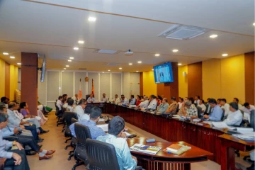 සියලු අමාත්‍යාංශ සම්බන්ධීකරණයට නිලධාරීන් පස් දෙනෙක්