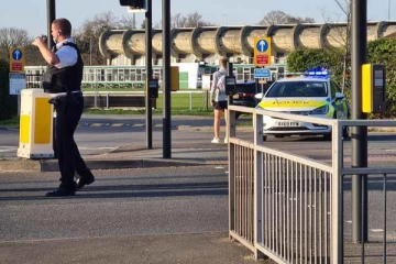 லண்டனில் பரபரப்பான சாலையில் சென்ற பெண்ணுக்கு நேர்ந்த கதி! பொலிசார் வைத்த கோரிக்கை... சம்பவ இடத்தின் புகைப்படம்