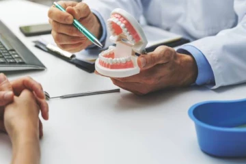 பற்களை திருடி விற்று கோடிக்கணக்கில் சம்பாதித்த வைத்தியர்! அம்பலமான சம்பவம்