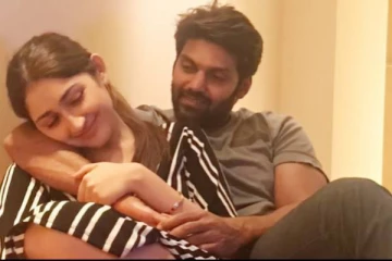 திருமணமாகி 4 வருடமாகியும் ஆர்யாவுடன் இப்படியொரு ரொமான்ஸ்!! நடிகை சாயிஷா வெளியிட்ட வீடியோ