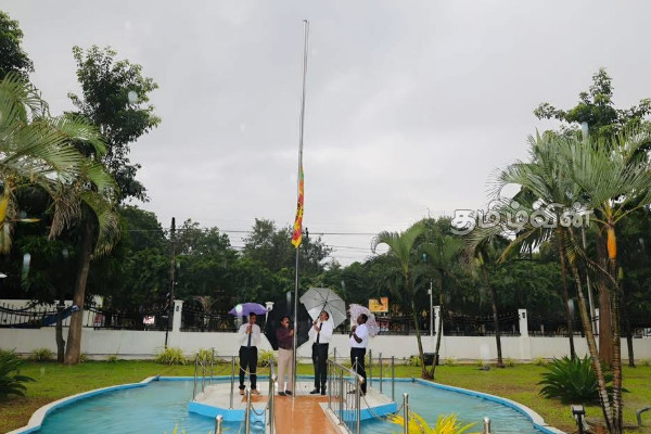 யாழில் அமைச்சர் சந்திரசேகரன் தேசியக் கொடியை ஏற்றிய முறை தொடர்பில் சர்ச்சை | Minister Chandrasekaran Controversy In Jaffna