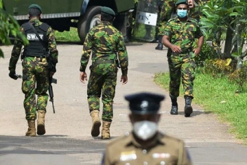 அதிரடி படையினர் எனக்கூறி லட்சக்காண பணம் கொள்ளை!