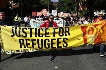 அவுஸ்திரேலியாவில் புகலிடக்கோரிக்கையாளர்கள் உடனடியாக நேர்முகத்திற்கு அழைப்பு