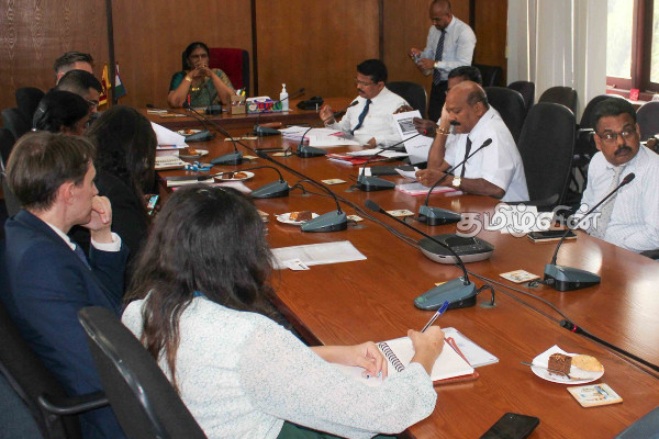 வடக்கு மக்களின் முன்னேற்றத்திற்கு ஐநா முழு ஆதரவு: ஐக்கிய நாடுகள் பிரதிநிதி | United Nations Coordinator Meet Northern Governor வடக்கு மக்களின் முன்னேற்றத்திற்கு ஐநா முழு ஆதரவு: ஐக்கிய நாடுகள் பிரதிநிதி | United Nations Coordinator Meet Northern Governor