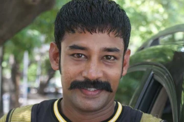 கில்லி பட வில்லனின் மனைவியா இது? வைரல் புகைப்படம்