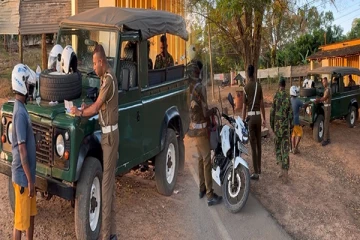 முல்லைத்தீவில் பொலிஸார் மற்றும் விசேட அதிரடிப்படையினர் சோதனை நடவடிக்கை