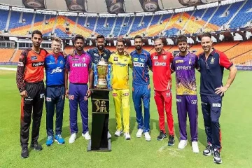 ப்ளே ஓப் சுற்றுக்குள் நுழையும் வாய்ப்பு - கடும் போட்டியில் மூன்று அணிகள்!