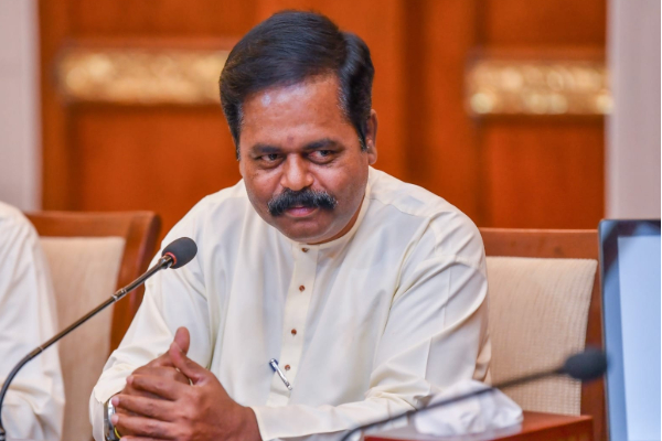 தமிழரசுக் கட்சியை கொழும்பு நலன்சார் அரசியலுக்குள் செல்லவிடாமல் பாதுகாப்பவர் சிறீதரனே - சி.அ.யோதிலிங்கம் | Itak Party Sritharan Colombo Politics