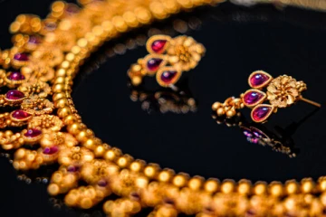 திடீரென சரிந்த தங்கம் விலை - இப்போதே வாங்கலாம்..