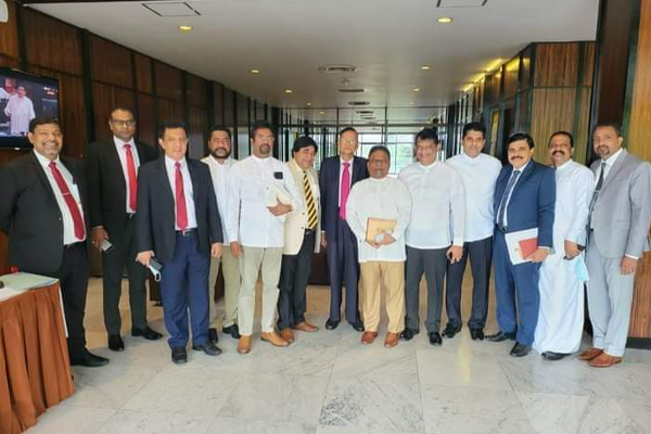 கட்சியை விட்டு வெளியேறிவர்களுக்கு ஶ்ரீலங்கா பொதுஜன முன்னணியின் செய்தி | Rohitha Abewardhana Speaking Podujana Peramuna