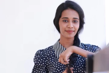 ஹீரோயின்களுக்கு டஃப் கொடுக்கும் சூப்பர் சிங்கர் பிரியங்கா.. இணையத்தை கலக்கும் புகைப்படங்கள்