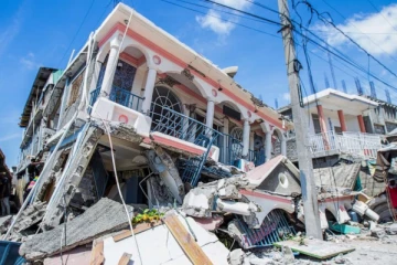 ஹைதி நாட்டை நிலைகுலைய வைத்த  சக்திவாய்ந்த நிலநடுக்கம்- 304 பேர் உயிரிழப்பு