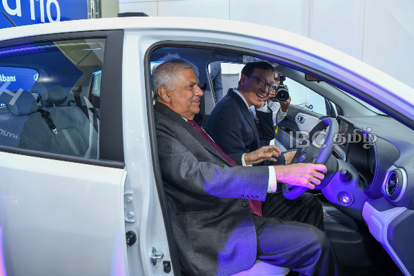 இலங்கையில் அறிமுகமாகும் புதிய கார் | Sri Lankas First Local Assembled Hyundai I10 Grand