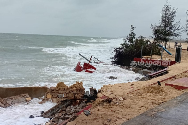 பருத்தித்துறையில் அதிகரிக்கும் கடல் கொந்தளிப்பு - பாதிப்புக்குள்ளான மக்கள் | Sea Turbulence In Point Pedro பருத்தித்துறையில் அதிகரிக்கும் கடல் கொந்தளிப்பு - பாதிப்புக்குள்ளான மக்கள் | Sea Turbulence In Point Pedro