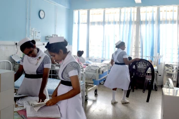 துப்பாக்கி வெடித்து ஏழு வயதுடைய சிறுமி காயம்