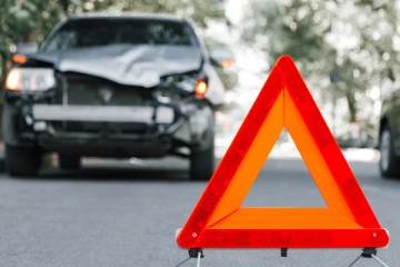 வாகன விபத்தில் 7 வயது சிறுவன் பலி: தந்தை படுகாயம்