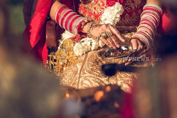 கூகுளில் புதிதாக திருமணமான பெண்கள் தேடுவது இதை தானா! புதுசா இருக்கே: அதிர்ச்சியில் கணவர்கள் | Google Married Woman Searches Husbands Impress