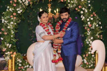 திருமண மேடையில் நடிகையை கட்டிப்பிடித்த சினேகன்: புகைப்படத்தினை வெளியிட்டு துரத்தும் ரசிகர்கள்