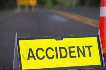 தங்கள் கார் மீது மோதியதற்காக வாக்குவாதத்தில் ஈடுபட்டிருந்தவர்கள் மீது மோதிய மற்றொரு கார்... கனடாவில் சோக சம்பவம்