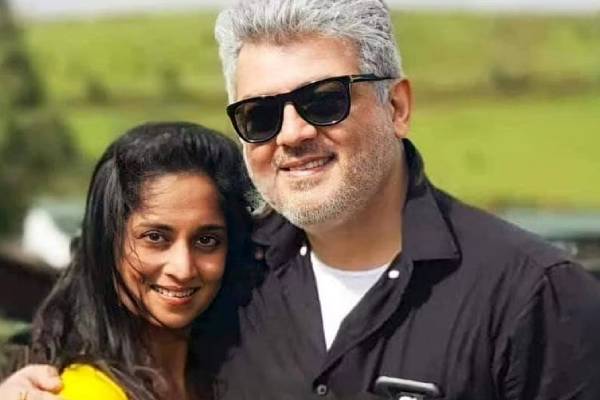 நடிகை ஷாலினியும் பெற்றோர்களான, அஜித்தின் மாமனார், மாமியாரை பார்த்துள்ளீர்களா?- இதோ பாருங்க