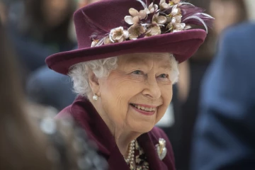 බ්‍රිතාන්‍ය මහ රැජිනගෙන් ජනපති රනිල්ට හදිසියේම පණිවිඩයක්