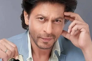 ஷாருக்கான் சாப்பிட சாக்லேட்டின் விலை ரூ.8 லட்சமா? வைரலானதால் உண்மை தகவல் கண்டுபிடிப்பு