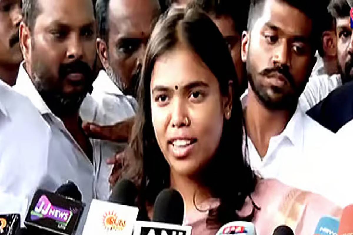 தமிழக முதலீடுகள் வெளியேறவில்லை - ஆதாரங்களை வெளியிட்ட அமைச்சர் கீர்த்தனா | Tamil Nadu Investments Not Moved To Andhra