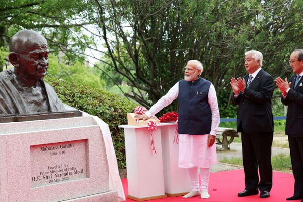 ஜப்பானின் முக்கிய நகரில் மகாத்மா காந்தியின் சிலையை திறந்து வைத்த பிரதமர் மோடி | Prime Minister Modi Mahatma Gandhi City Japan