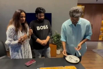 GOAT தமிழ்நாடு ஷேர் பிரம்மாண்ட சாதனை.. கேக் வெட்டி கொண்டாடிய விஜய்! - படுவைரல் வீடியோ