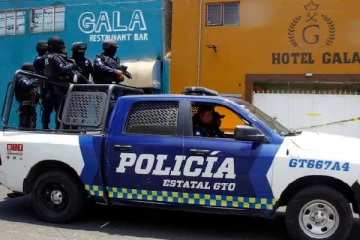 மெக்சிகோவில் பள்ளி மாணவர்கள் மீது மர்ம நபர்கள் சரமாரி துப்பாக்கிச்சூடு! ஆறு பேர் பலியான பரிதாபம்