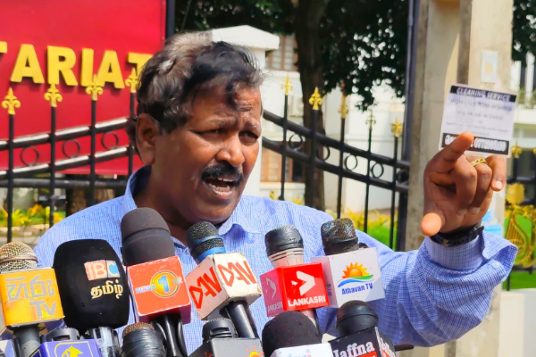 தமிழீழ விடுதலைப் புலிகளின் காலத்தில் இது நடக்கவில்லை...! ரவிகரன் எம்.பி பகிரங்கம் | Jaffna Fisherfolk Protest Against Indian Trawler தமிழீழ விடுதலைப் புலிகளின் காலத்தில் இது நடக்கவில்லை...! ரவிகரன் எம்.பி பகிரங்கம் | Jaffna Fisherfolk Protest Against Indian Trawler