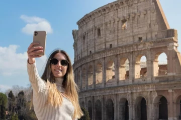 இந்த நாட்டில் செல்ஃபி எடுப்பவர்களுக்கு 275 யூரோ அபராதம்!