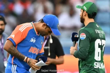 கைகுலுக்க காத்திருந்த பாகிஸ்தான் வீரர்கள்.. கண்டுகொள்ளாத இந்திய வீரர்கள்?