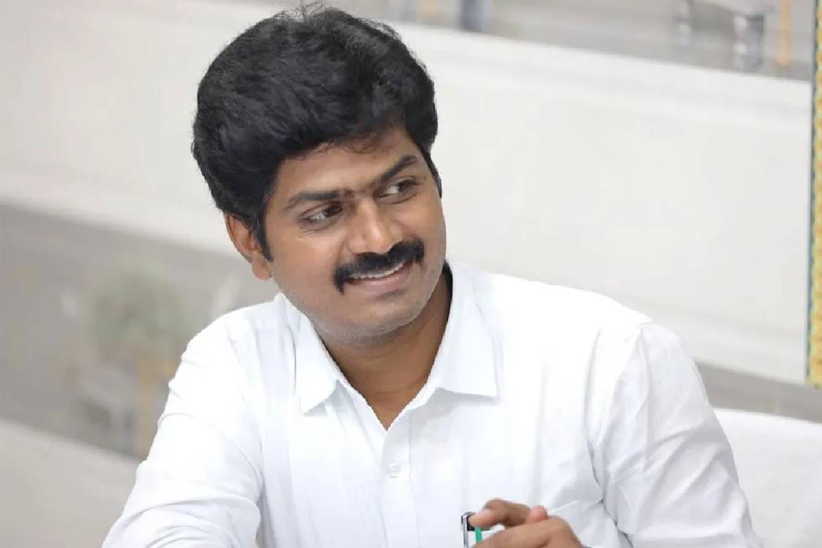 முதல்வரின் துறையில் டெண்டர் முறைகேடு - மாநகராட்சி ஆணையர் மீது நடவடிக்கை | Tambaram Corp Commissioner Wait List Tender Scam