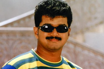 வேலையில்லாம ஈ ஓட்டிக்கிட்டு இருந்தேன்..அவர் தான்!! விஜய்யின் இசையமைப்பாளர் ஓபன் டாக்..