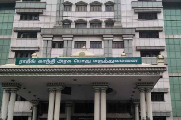 வலியால் துடித்த பெண்ணை பரிசோதித்த டாக்டர்களுக்கு காத்திருந்த அதிர்ச்சி ! 12 வருடங்களாக வயிற்றில் இருந்த பொருள் | Scissor Remove In Woman Abdomen After 12