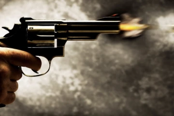 දරුණු වෙඩි තැබීමකින් පුද්ගලයෙකු මිය ගිය ඇඟ කිළිපොලා යන කතාව